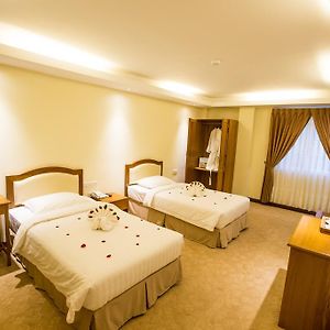 Grand Deluxe Room